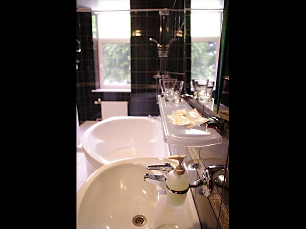 Hotel Krunk Sillamäe Δωμάτιο φωτογραφία